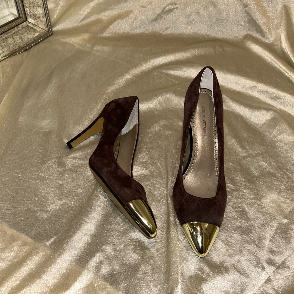 Velvet Mocha Heels with Gold Toe